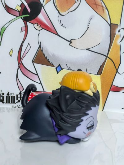吸血鬼马上死 午睡猫猫迷你手办