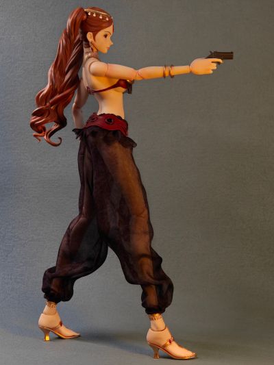 《鲁邦三世：名为峰不二子的女人》峰不二子 1/6可动人偶