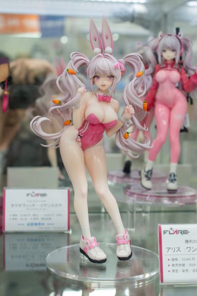 胜利女神：新的希望 爱丽丝 仙境兔女郎