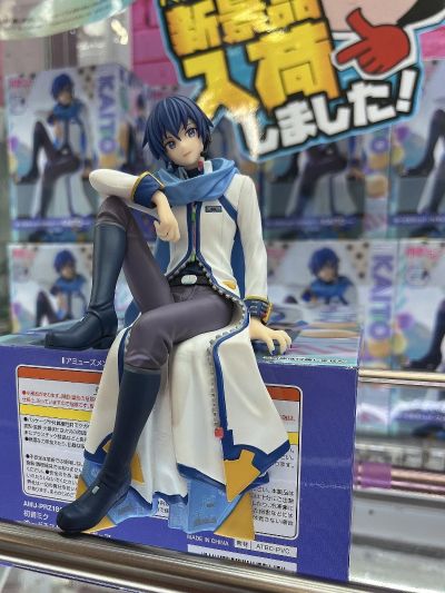 初音未来系列压泡面人偶ーKAITOー