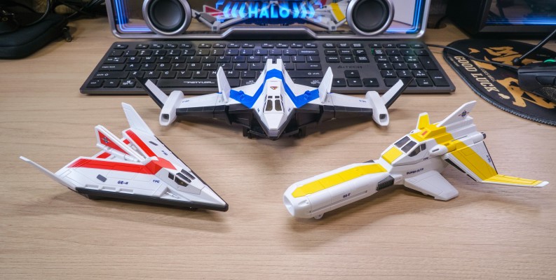 戴拿奥特曼-胜利神鹰贝塔号