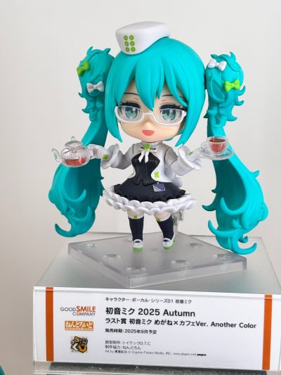 良笑赏 初音未来 2025 Autumn  最终大奖 粘土人#2775-b 初音未来 眼镜×咖啡厅 异色版