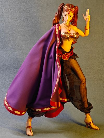 《鲁邦三世：名为峰不二子的女人》峰不二子 1/6可动人偶