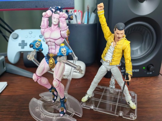 S.H.Figuarts 皇后乐队 佛莱迪·摩克瑞《Live At Wembley Stadium》