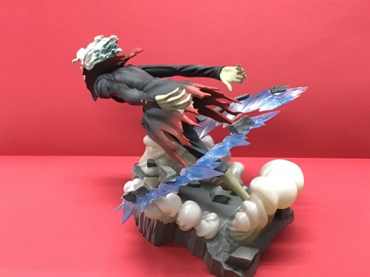 FiguartsZERO 超然仔/厄卡伦（变身形态）