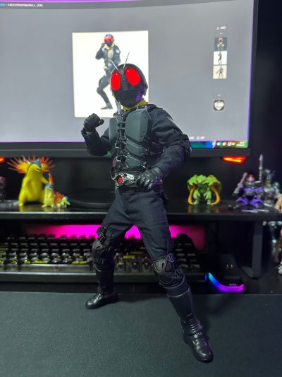 FigZero 1/6   大量出没型变异飞蝗改造人（新·假面骑士）