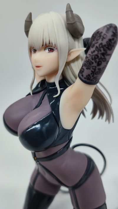 2.5次元的诱惑 握笔之友！ 拉丝塔洛忒~梦幻服装造型~