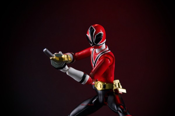 S.H.Figuarts   真剑红