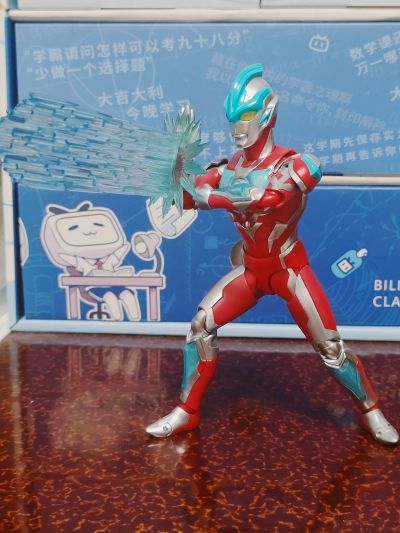 S.H.Figuarts 银河奥特曼（新生代之星）