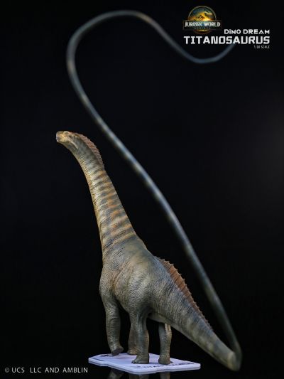 侏罗纪世界:重生 泰坦龙