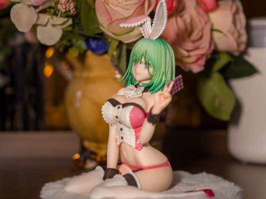 粉色兔女郎