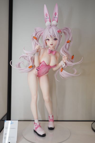 爱丽丝：仙境兔女郎