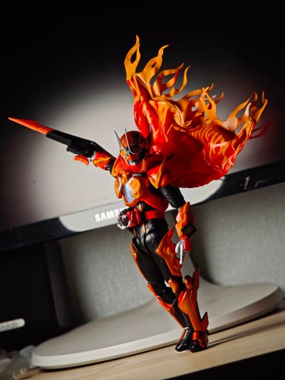 S.H.Figuarts 假面骑士烈焰歌查德破晓 / 歌查德破晓 蒸汽蝗虫