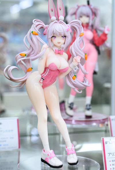 胜利女神：新的希望 爱丽丝 仙境兔女郎