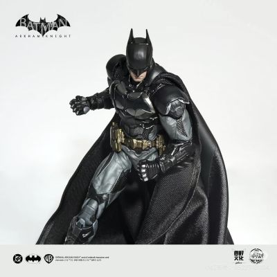 蝙蝠侠-阿卡姆骑士 v8.04战衣蝙蝠侠 1:12成品可动人偶