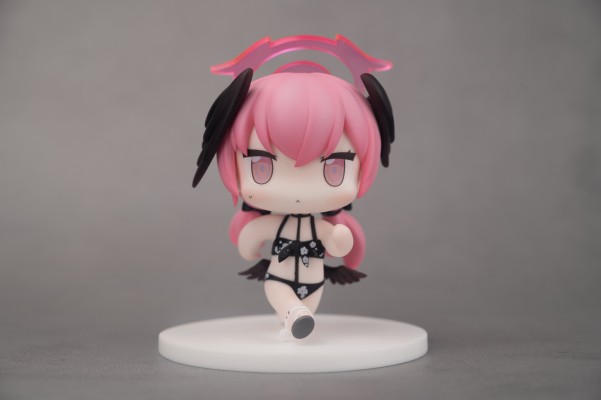 蔚蓝档案 泳装小春