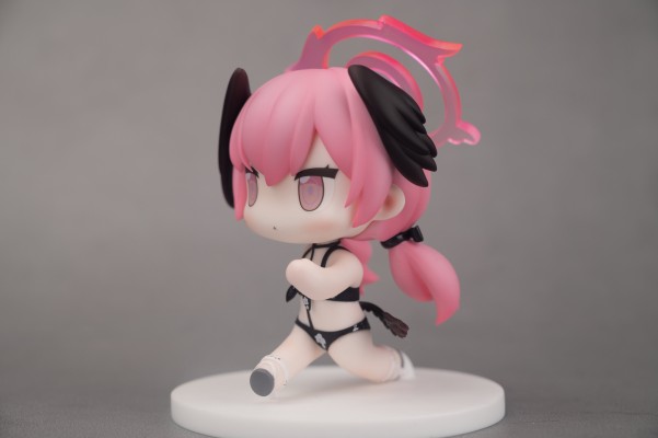 蔚蓝档案 泳装小春