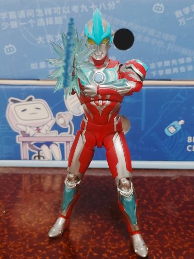 S.H.Figuarts 银河奥特曼（新生代之星）