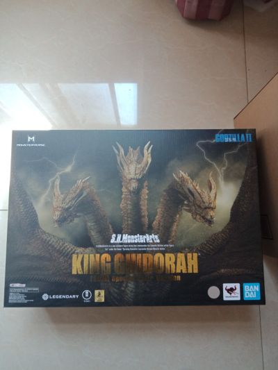 S.H.MonsterArts  哥斯拉2：怪兽之王 基多拉（2019）特别配色版