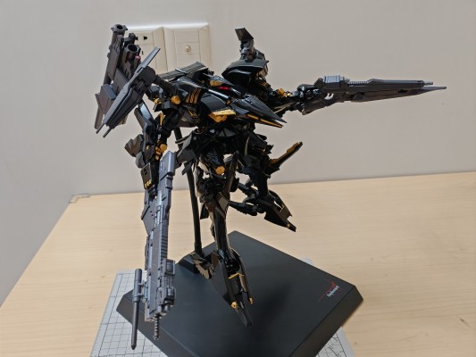 极致模型 装甲核心 雷纳德 03-AALIYAH 镜面处理