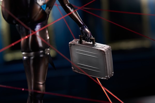 棕色尘埃2 莎赫拉查德 代号S