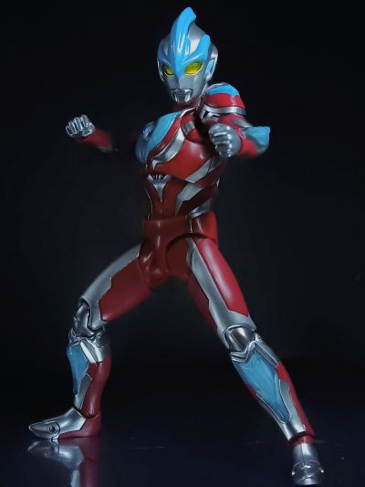 S.H.Figuarts 银河奥特曼