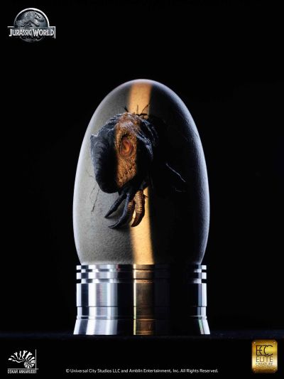 孵化中的暴虐霸王龙