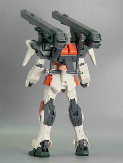 HG 1/144  闪电暴风高达