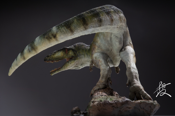 鲨齿龙 1996版 gk雕像