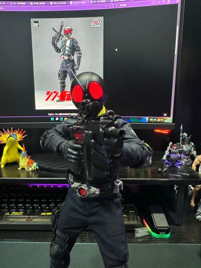 FigZero 1/6   大量出没型变异飞蝗改造人（新·假面骑士）