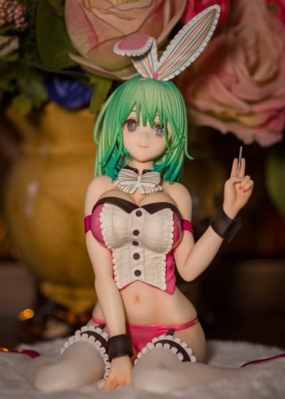 粉色兔女郎