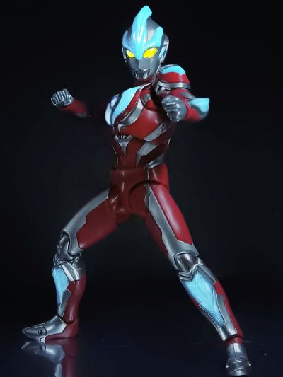 S.H.Figuarts 银河奥特曼