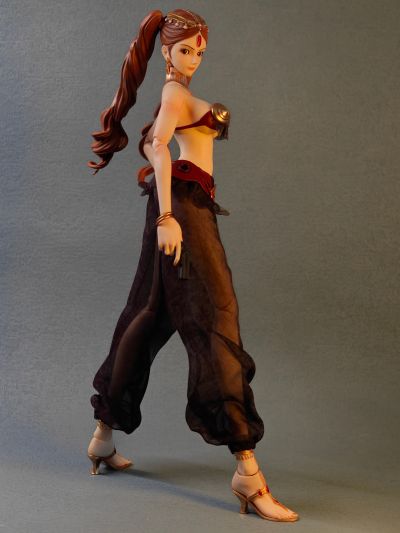 《鲁邦三世：名为峰不二子的女人》峰不二子 1/6可动人偶