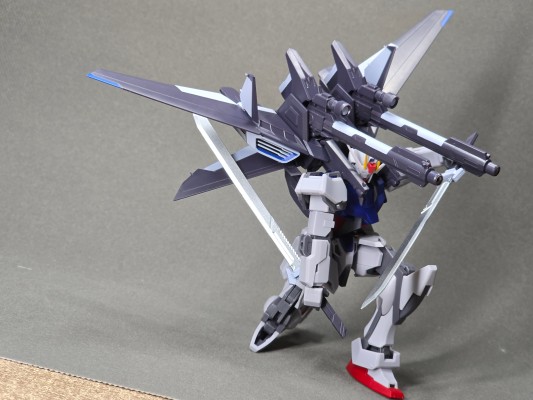 ROBOT魂 ＜机动战士系列＞ GAT-X105  强袭高达（复制机）＋I.W.S.P. 剧中版