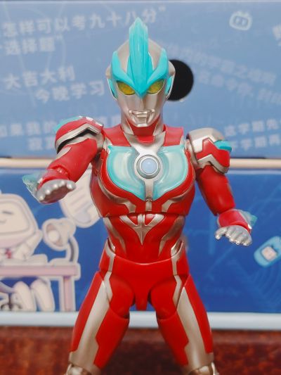 S.H.Figuarts 银河奥特曼（新生代之星）