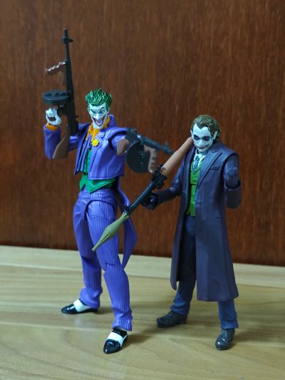 S.H.Figuarts 黑暗骑士 蝙蝠侠