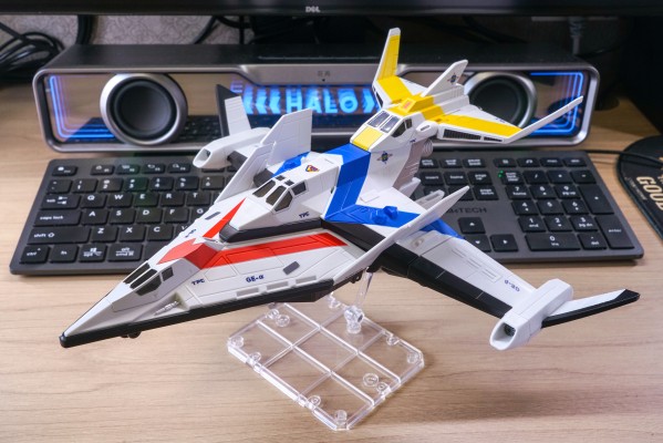 戴拿奥特曼-胜利神鹰贝塔号