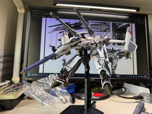 DX超合金 VF-25F 龙卷型弥赛亚女武神（早乙女有人专用）重生版