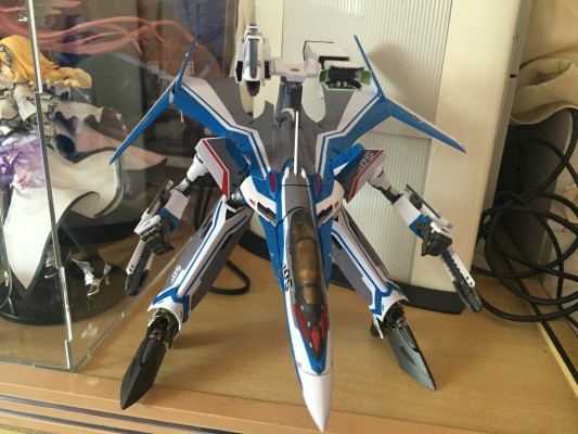 DX超合金 超时空要塞Δ VF-31J改 齐格菲（疾风·因梅尔曼机）