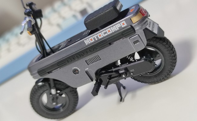 BUSTER DOLL 骑士 爱丽丝 与 本田 AB12 Motocompo