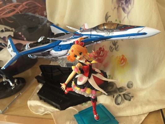 DX超合金 超时空要塞Δ VF-31J改 齐格菲（疾风·因梅尔曼机）