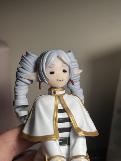 小坐系列  葬送的芙莉莲  芙莉莲 ～不小心变成竖卷发了～