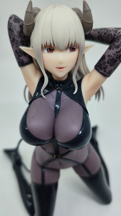 2.5次元的诱惑 握笔之友！ 拉丝塔洛忒~梦幻服装造型~