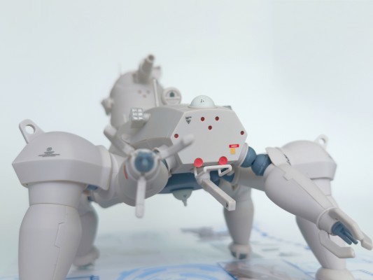 攻壳机动队 STAND ALONE COMPLEX 多脚战车「剑菱重工 HAW206」 试作车