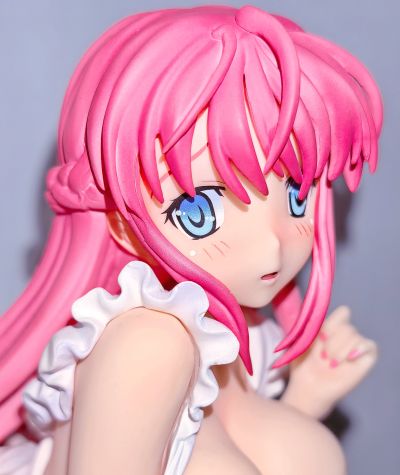 彼女×彼女×彼女 织节秋奈 裸エプロン 白色 Ver. 