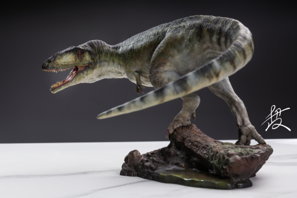 鲨齿龙 1996版 gk雕像