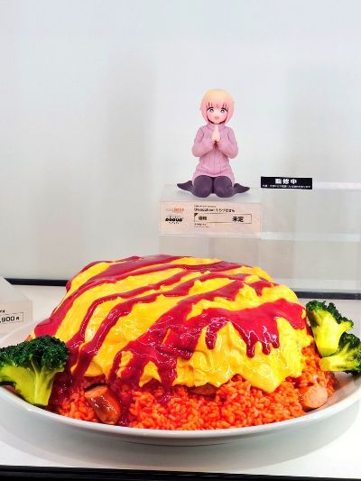 POP UP PARADE 坐吧！望月小姐