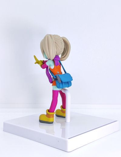 龙珠大魔  帕吉 附带背景板的珍藏人偶