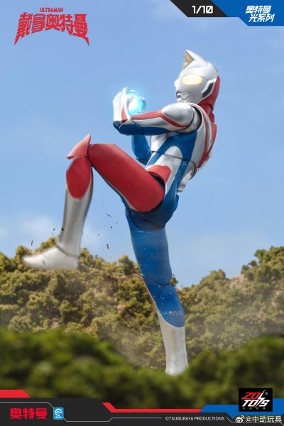 奥特曼光系列 戴拿奥特曼 闪亮型