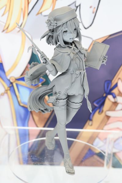 精灵村 村里的老师 莫妮卡